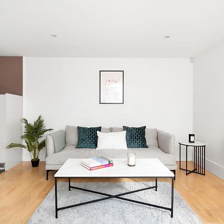 King'S Cross - 2Br With Terrace - Cityapartmentstay Londyn Zewnętrze zdjęcie
