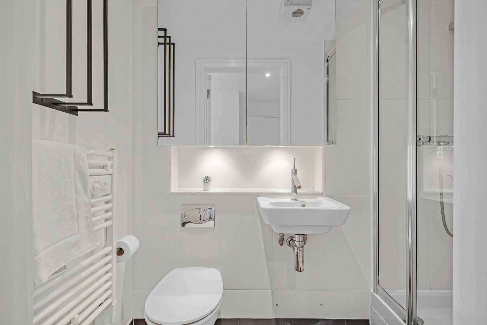 King'S Cross - 2Br With Terrace - Cityapartmentstay Londyn Zewnętrze zdjęcie