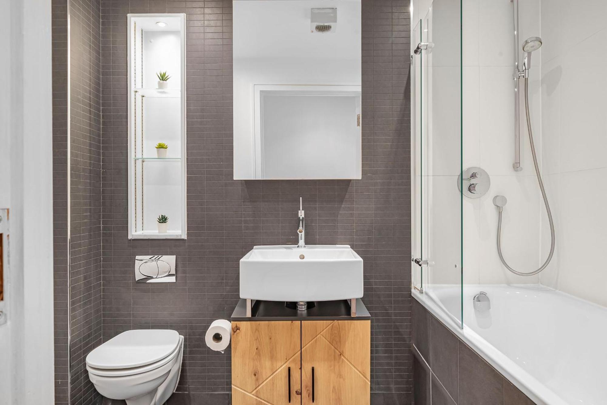King'S Cross - 2Br With Terrace - Cityapartmentstay Londyn Zewnętrze zdjęcie