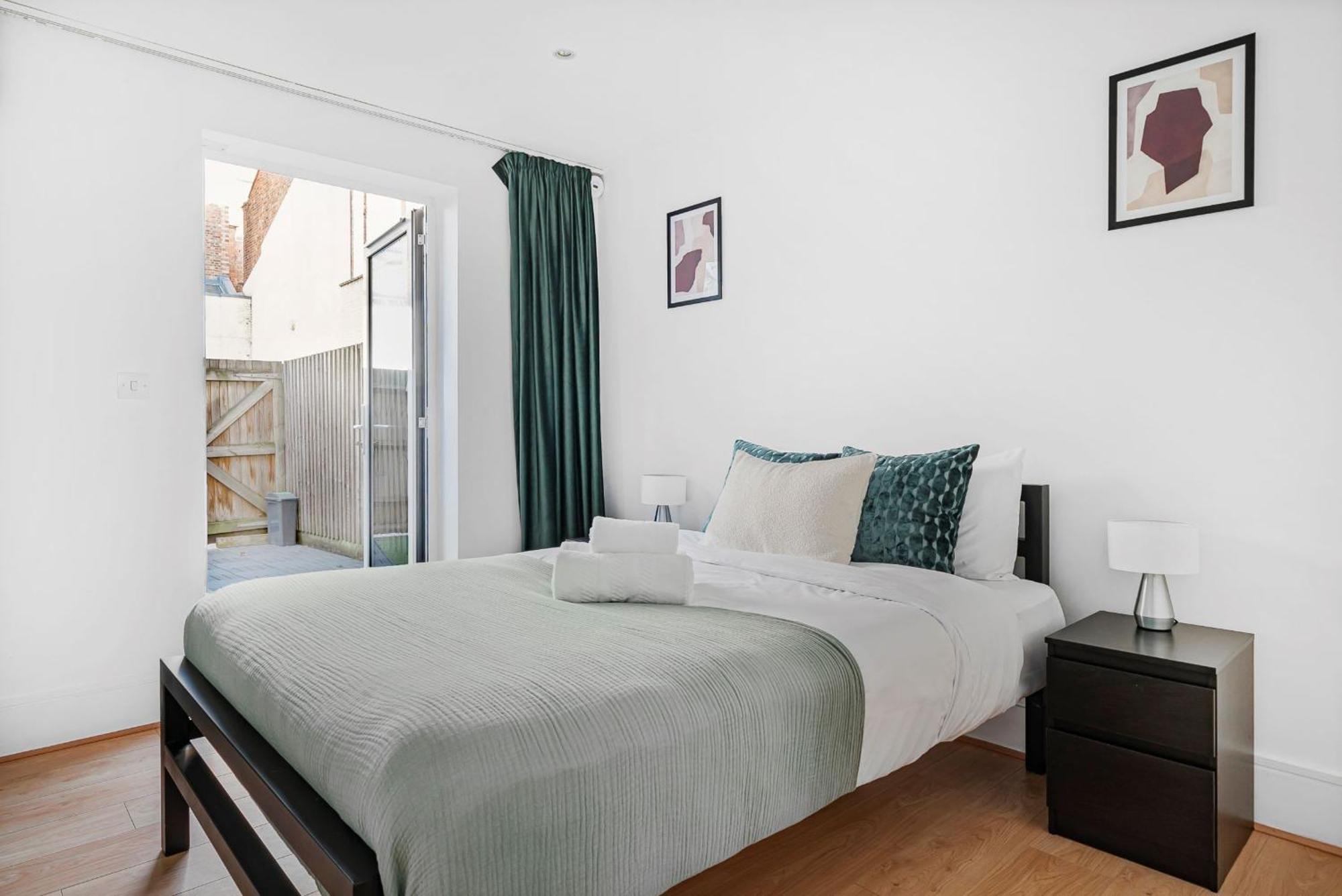 King'S Cross - 2Br With Terrace - Cityapartmentstay Londyn Zewnętrze zdjęcie